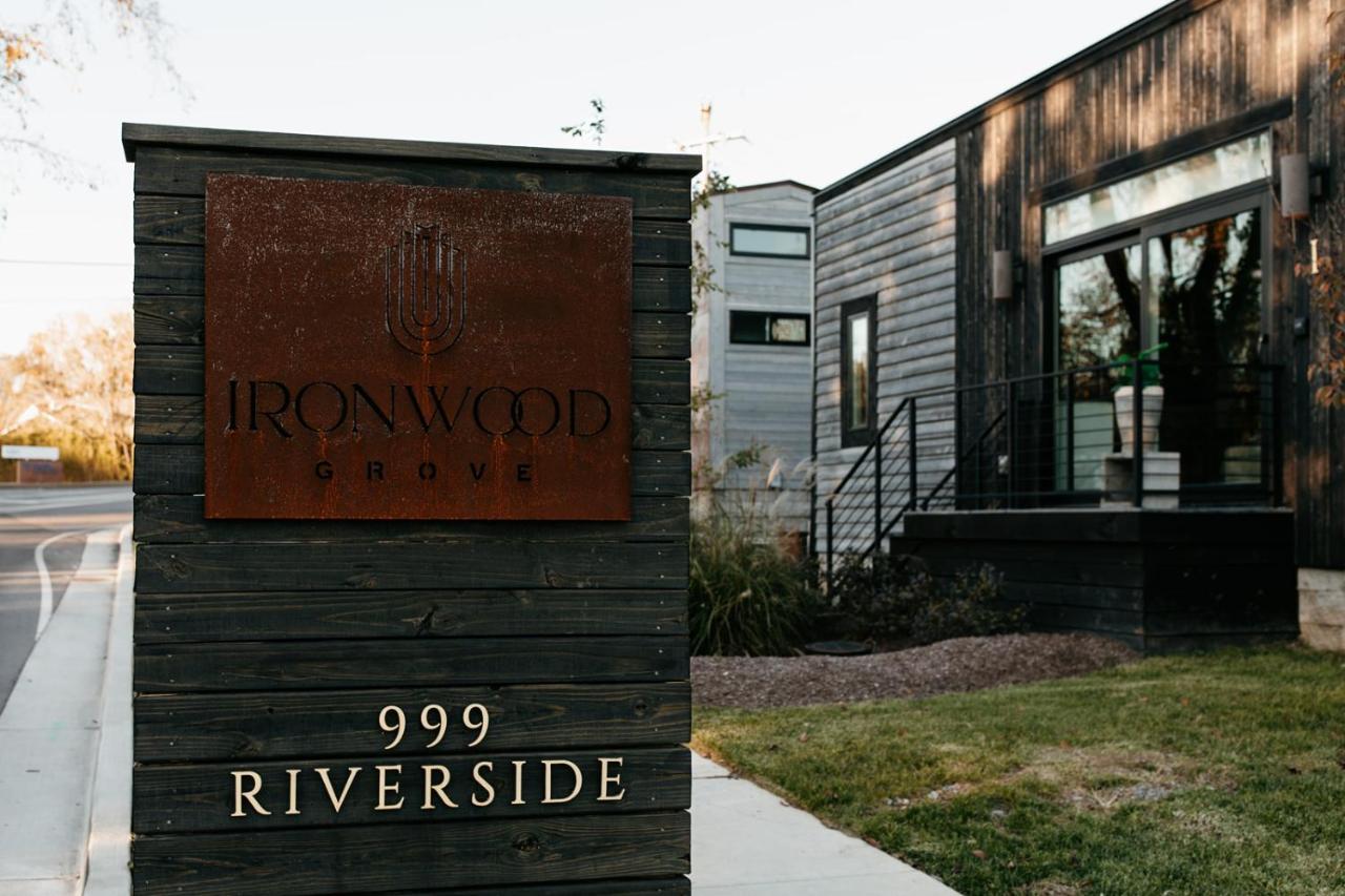 Ironwood Grove, Tiny House Hotel ナッシュビル エクステリア 写真